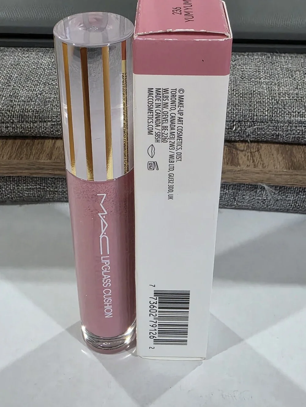 MAC Lipglass Cushion High-Pigment Lip Oil 236 YUM YUM. BNIB